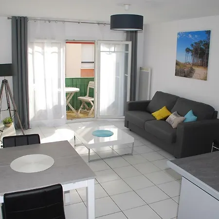 Comme A La Maison *